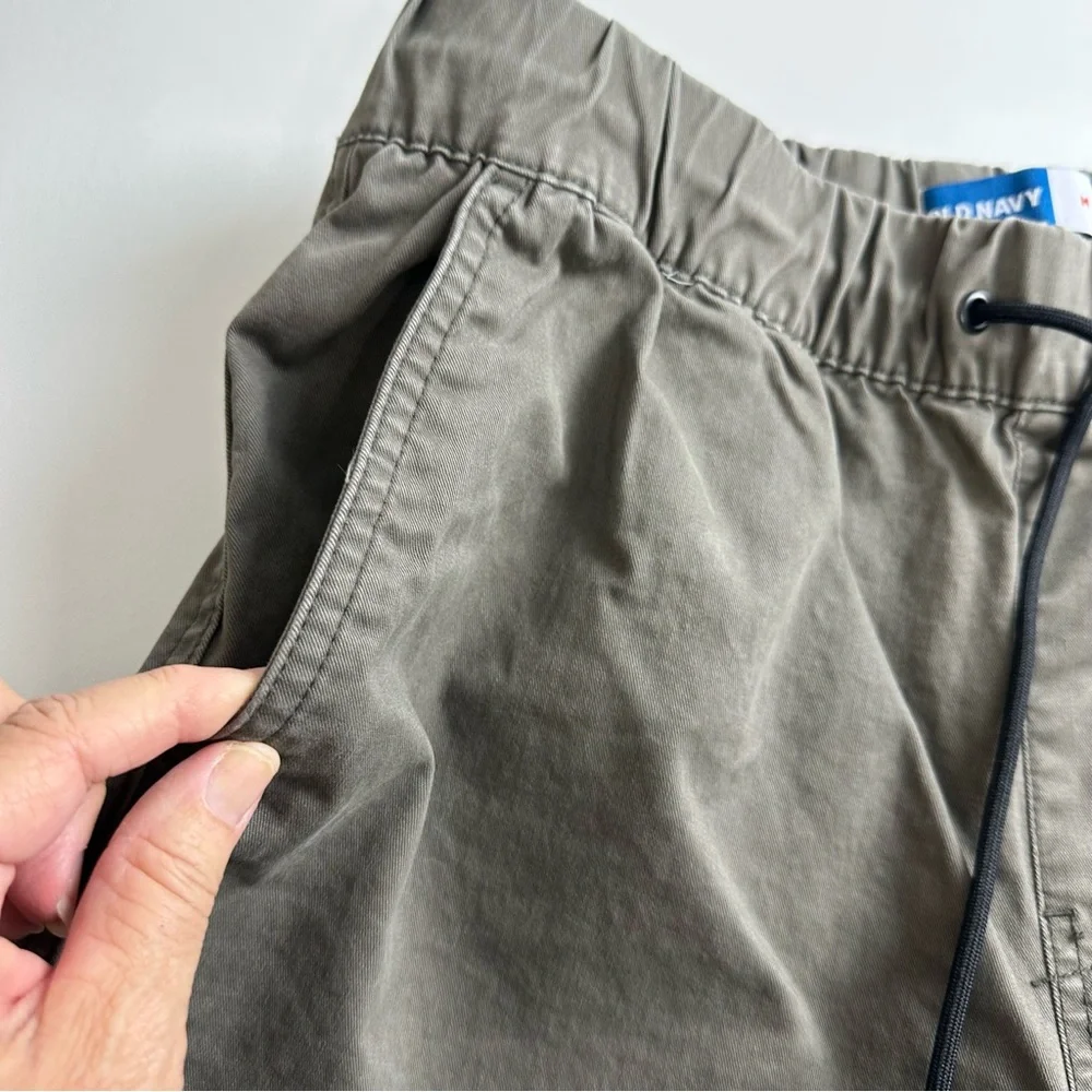 Old Navy Men's size M modern‎ flex, joggers, drawstring, waste New with tags